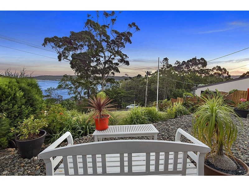 85 Daley Avenue, Daleys Point NSW 2257