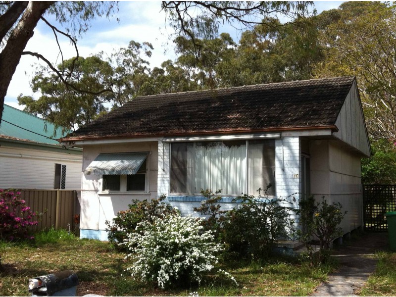 10 Trafalgar Avenue, Woy Woy NSW 2256