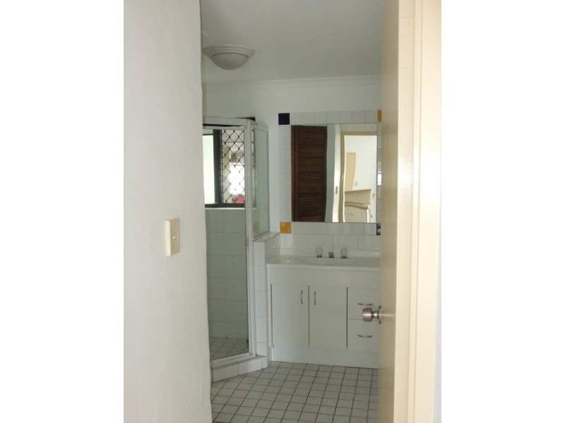 1/163 Buchan Street, Bungalow QLD 4870