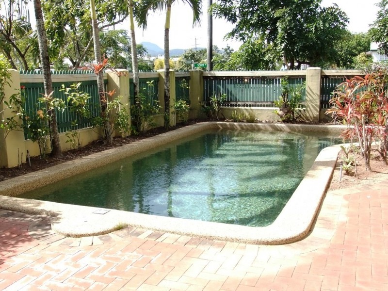 1/163 Buchan Street, Bungalow QLD 4870