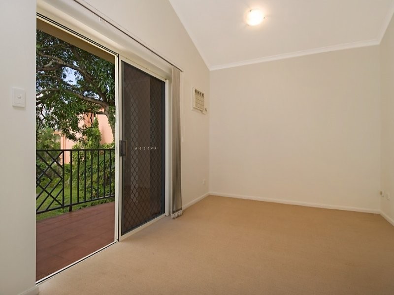 8/10 Digger Street, Cairns North QLD 4870