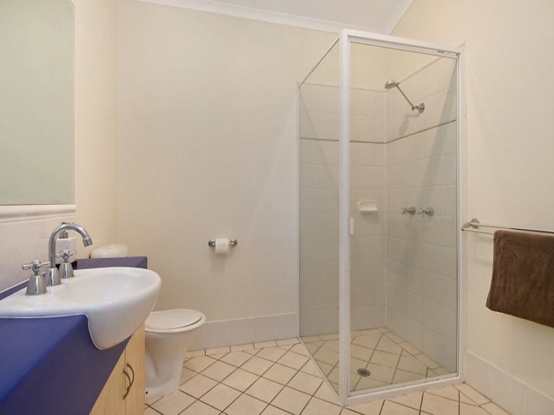 8/10 Digger Street, Cairns North QLD 4870