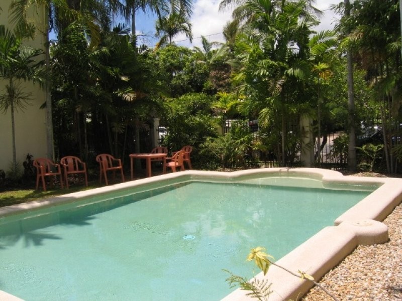 8/10 Digger Street, Cairns North QLD 4870