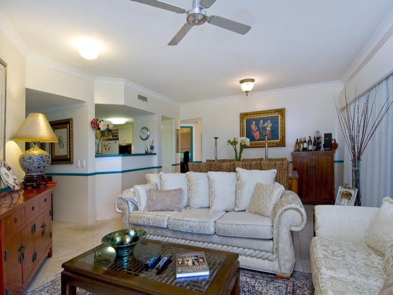 49/8 Munro Terrace, Mooroobool QLD 4870