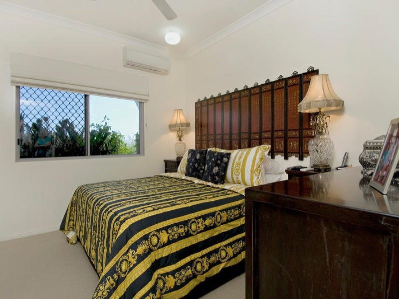 49/8 Munro Terrace, Mooroobool QLD 4870