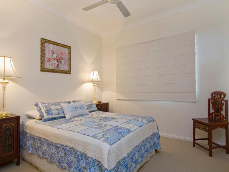 49/8 Munro Terrace, Mooroobool QLD 4870