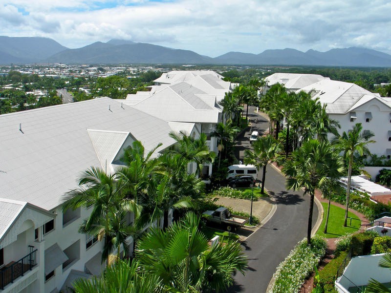 49/8 Munro Terrace, Mooroobool QLD 4870