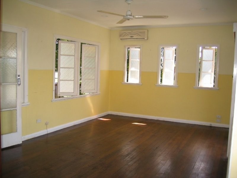 241 Little Spence Street, Bungalow QLD 4870