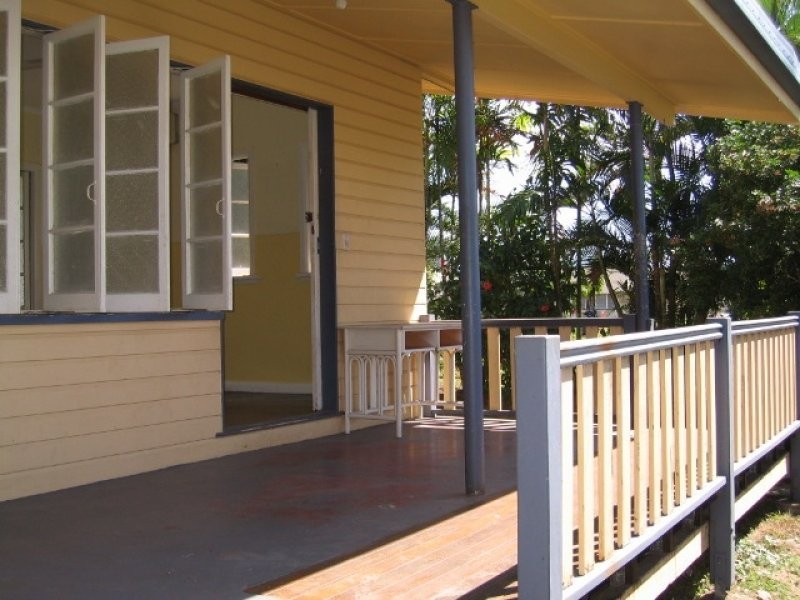 241 Little Spence Street, Bungalow QLD 4870