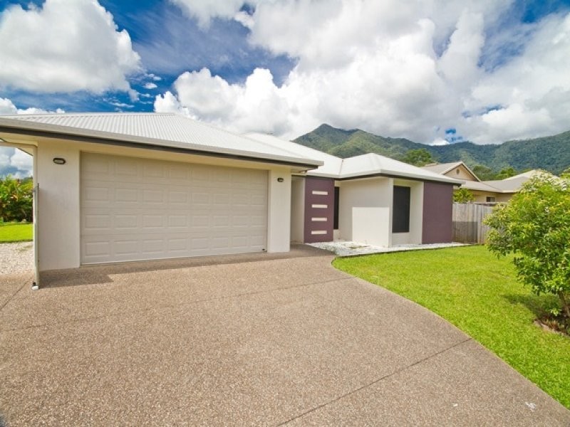 33 Fitzmaurice Drive, Bentley Park QLD 4869