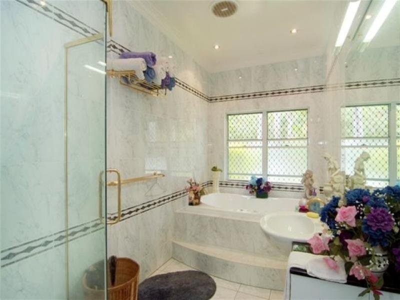 1-3 Hives Street, Cairns QLD 4870