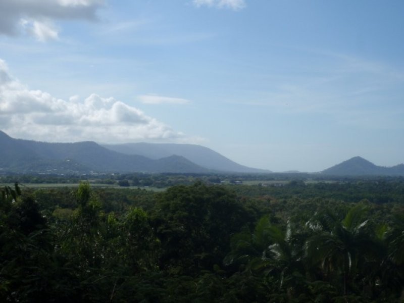 4 Michael Dwyer Close, Stratford QLD 4870