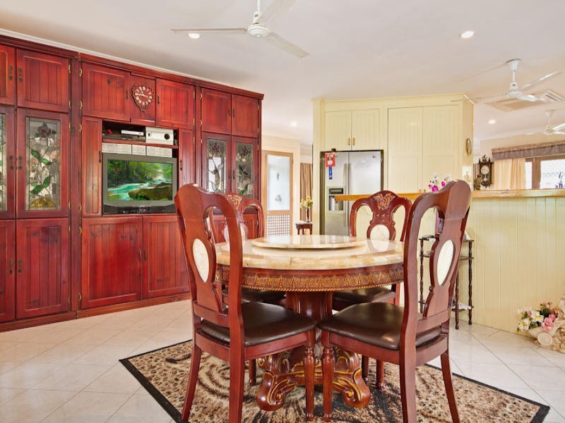 1 Rosemont Court, Mooroobool QLD 4870