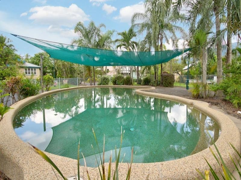 29/404 McCoombe Street, Mooroobool QLD 4870