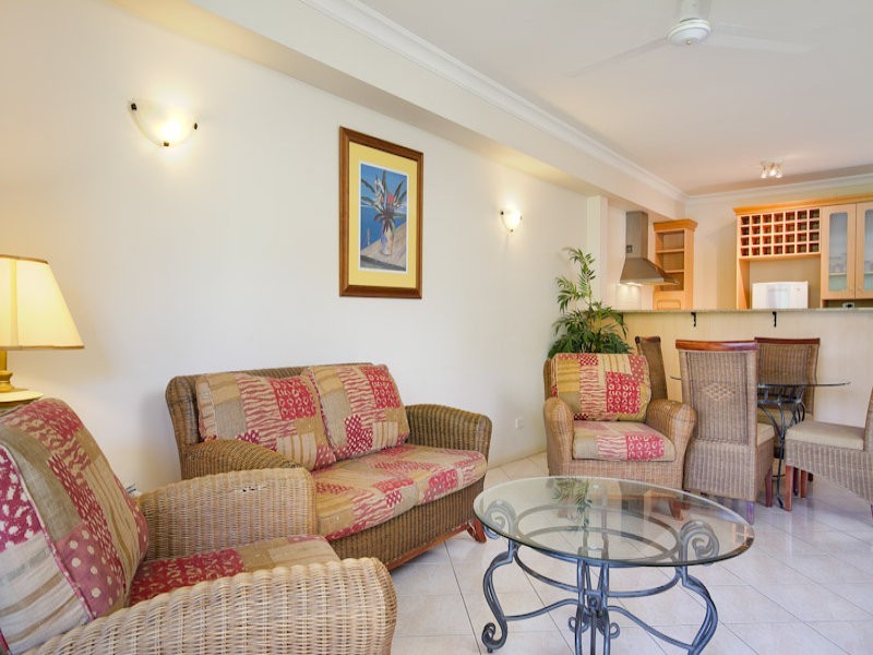 1416/2 Greenslopes Street, Cairns North QLD 4870