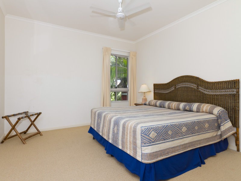 1416/2 Greenslopes Street, Cairns North QLD 4870