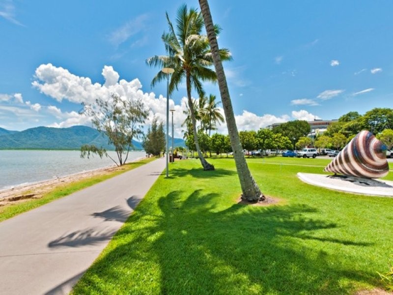 19/249 Esplanade, Cairns North QLD 4870
