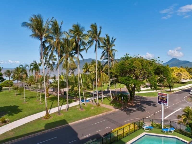 19/249 Esplanade, Cairns North QLD 4870
