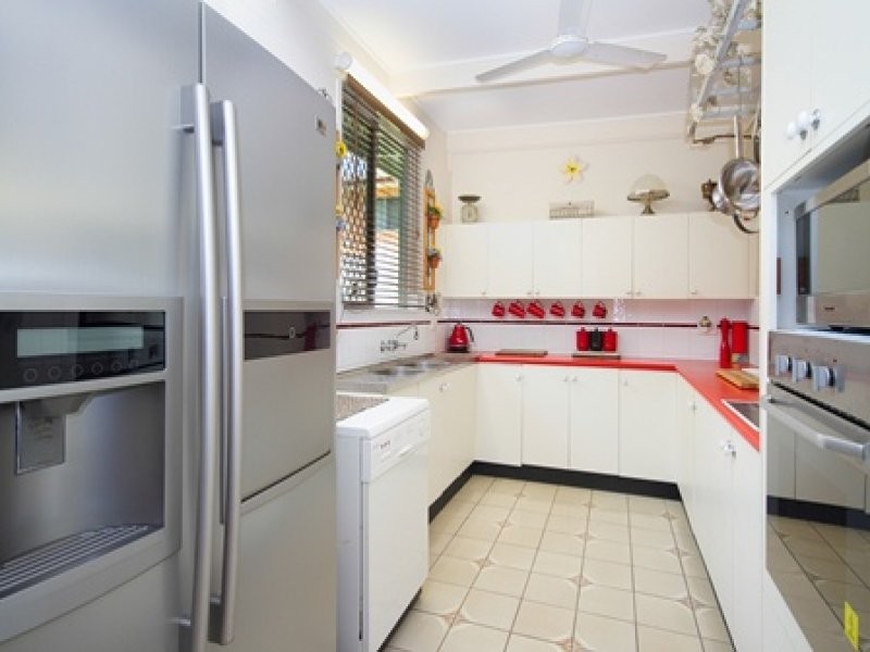 37 Kenneth Street, Bayview Heights QLD 4868