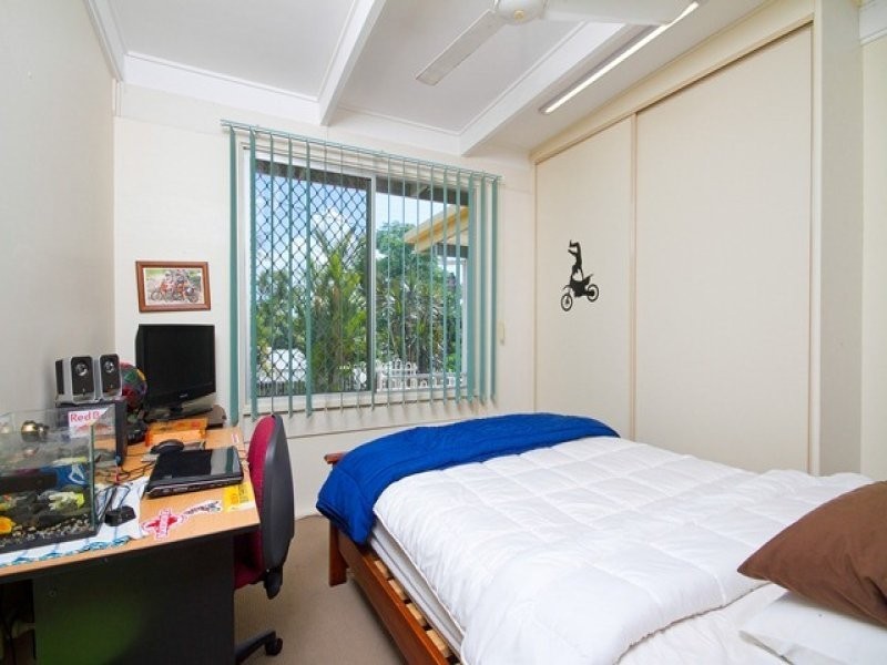 37 Kenneth Street, Bayview Heights QLD 4868