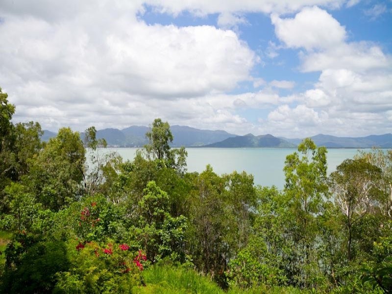 2346 Pine Creek Road, East Trinity QLD 4871