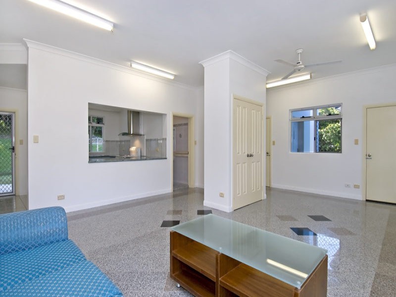 26-28 Woodridge Close, Redlynch QLD 4870
