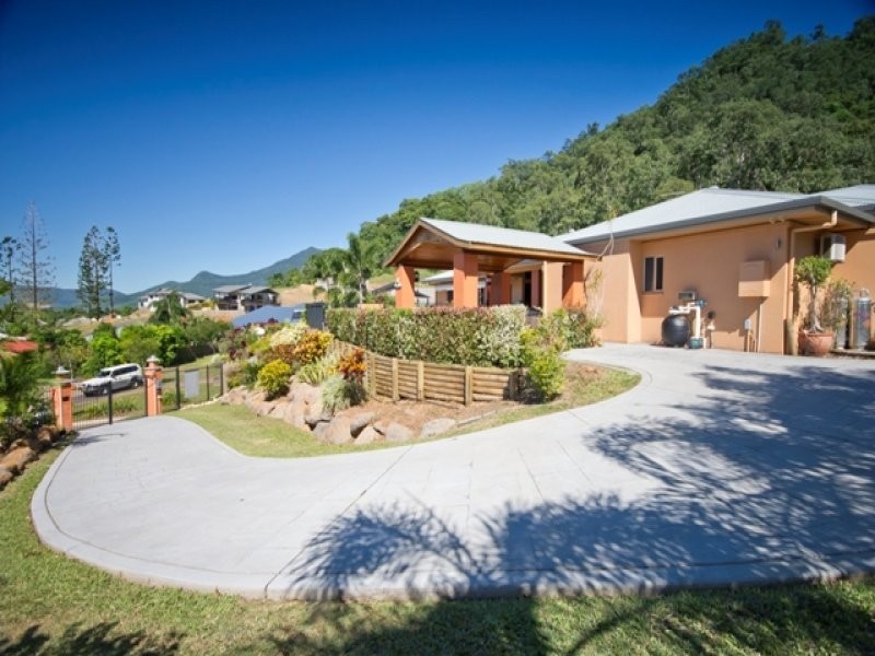 18 Rosella Close, Mount Sheridan QLD 4868