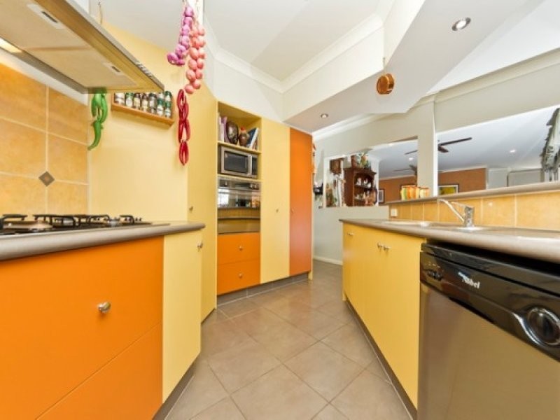 18 Rosella Close, Mount Sheridan QLD 4868