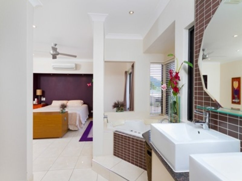 18 Sandover Close, Bentley Park QLD 4869