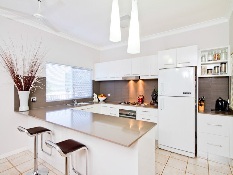 25 Jumna Close, Bentley Park QLD 4869