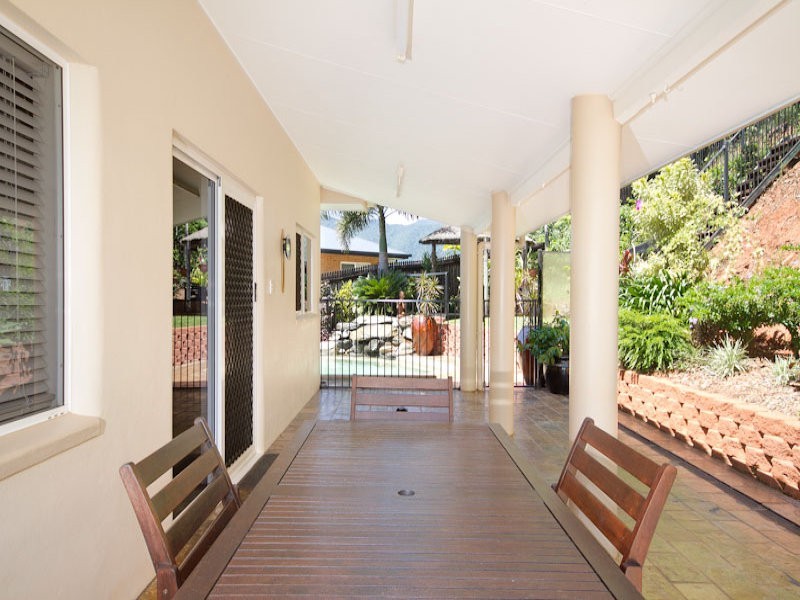 25 Jumna Close, Bentley Park QLD 4869