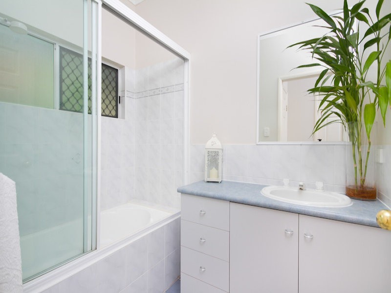 25 Jumna Close, Bentley Park QLD 4869