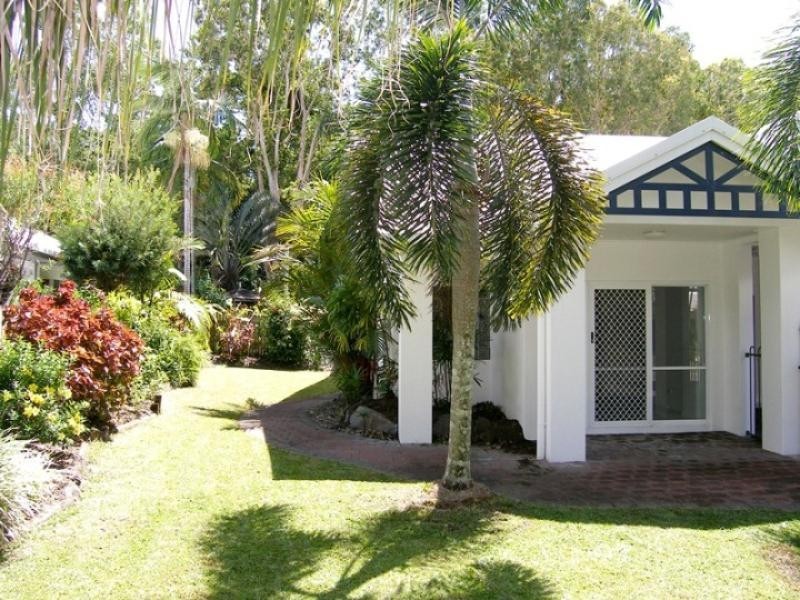 8 Ilse Close, Clifton Beach QLD 4879