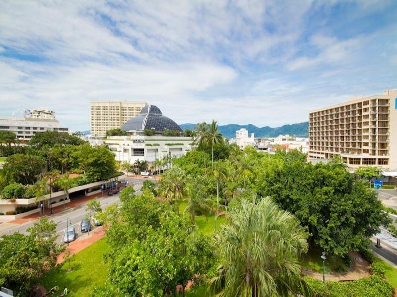 17/1 Marlin Parade, Cairns City QLD 4870