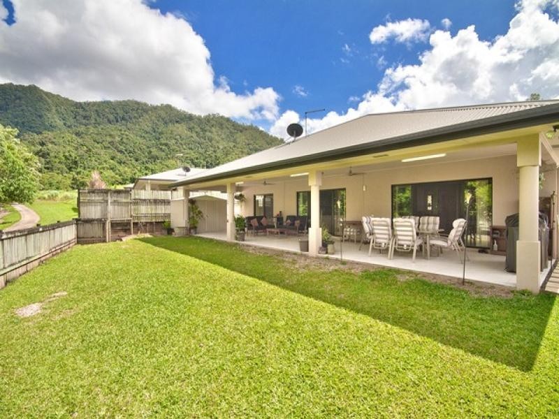 33 Goodsell Dr, Bentley Park QLD 4869