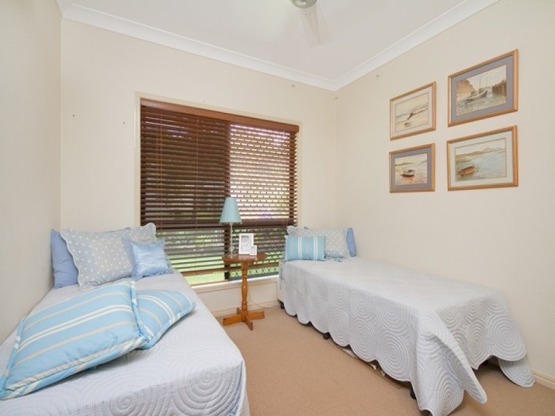 33 Goodsell Dr, Bentley Park QLD 4869