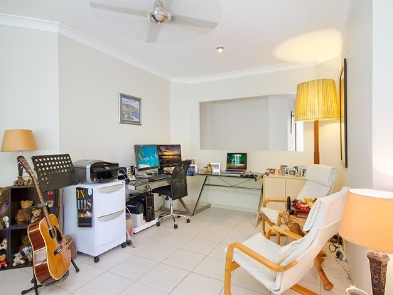 33 Goodsell Dr, Bentley Park QLD 4869