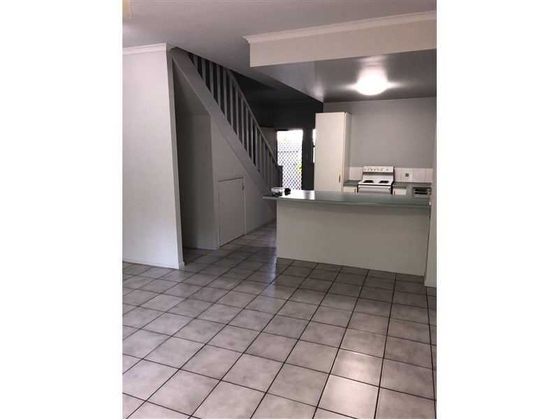 Manoora QLD 4870