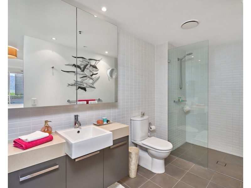 62/1 Marlin Parade, Cairns City QLD 4870