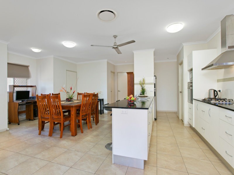 9 Mallory Close, Edmonton QLD 4869