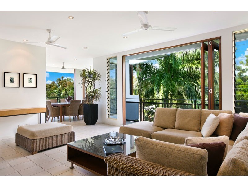 19/6 Cedar Road, Palm Cove QLD 4879