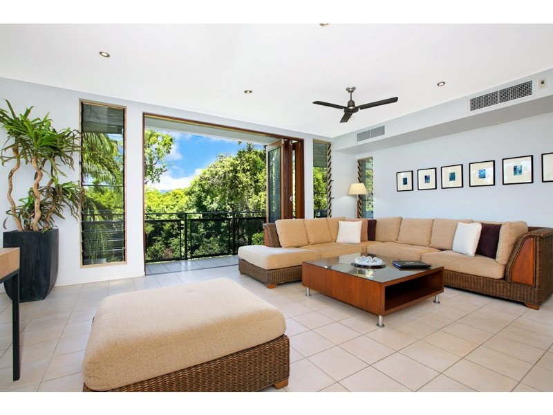 19/6 Cedar Road, Palm Cove QLD 4879