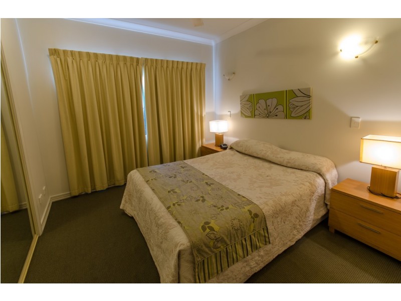 23/233 Esplanade, Cairns North QLD 4870