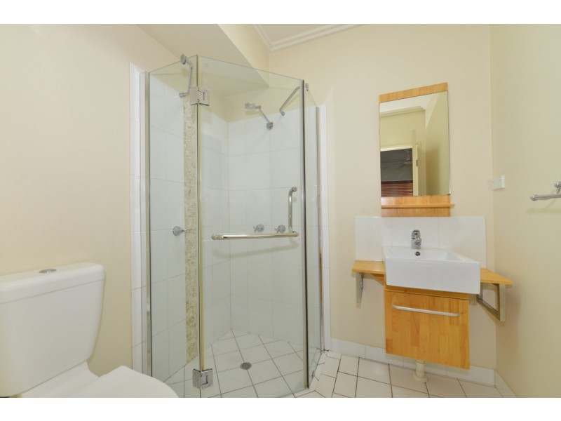 327/644-654 Bruce Highway, Woree QLD 4868