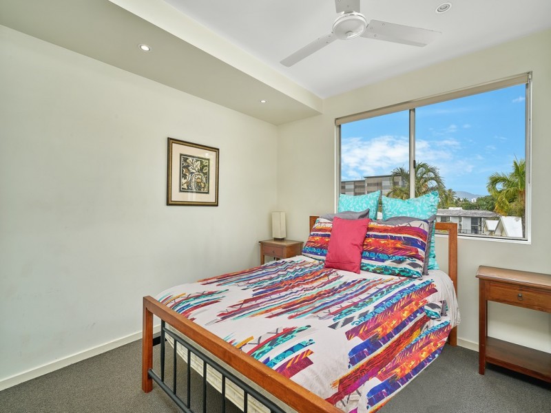 11/21 Digger Street, Cairns North QLD 4870