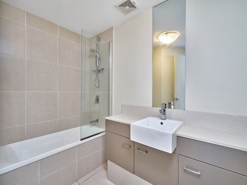 11/21 Digger Street, Cairns North QLD 4870