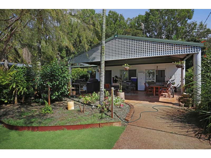 9 Caddy Street, Yorkeys Knob QLD 4878