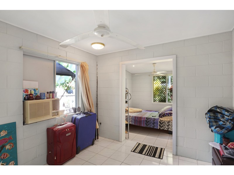 9 Caddy Street, Yorkeys Knob QLD 4878