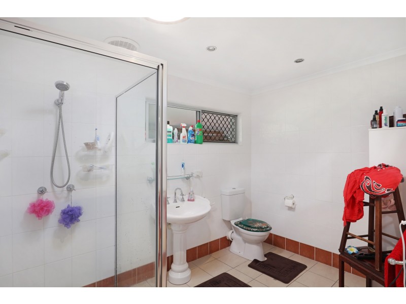 9 Caddy Street, Yorkeys Knob QLD 4878