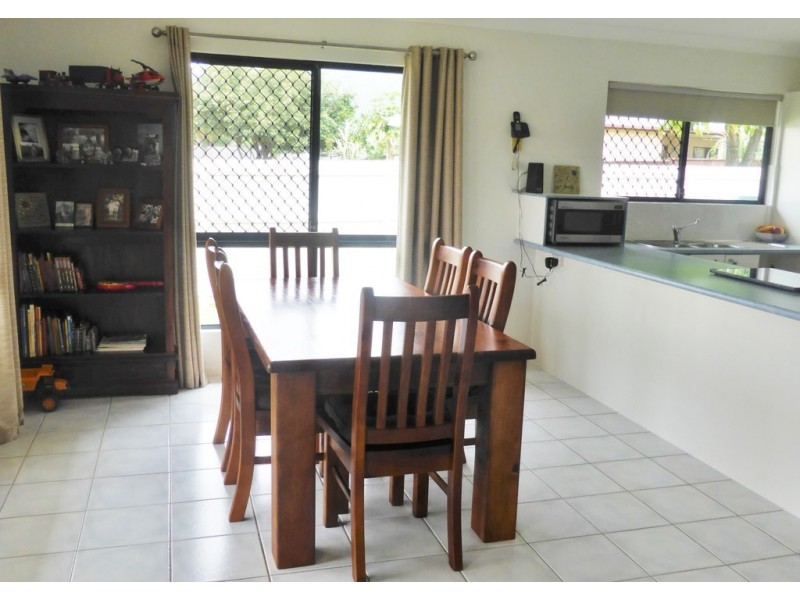 2 Katoomba Street, Mount Sheridan QLD 4868